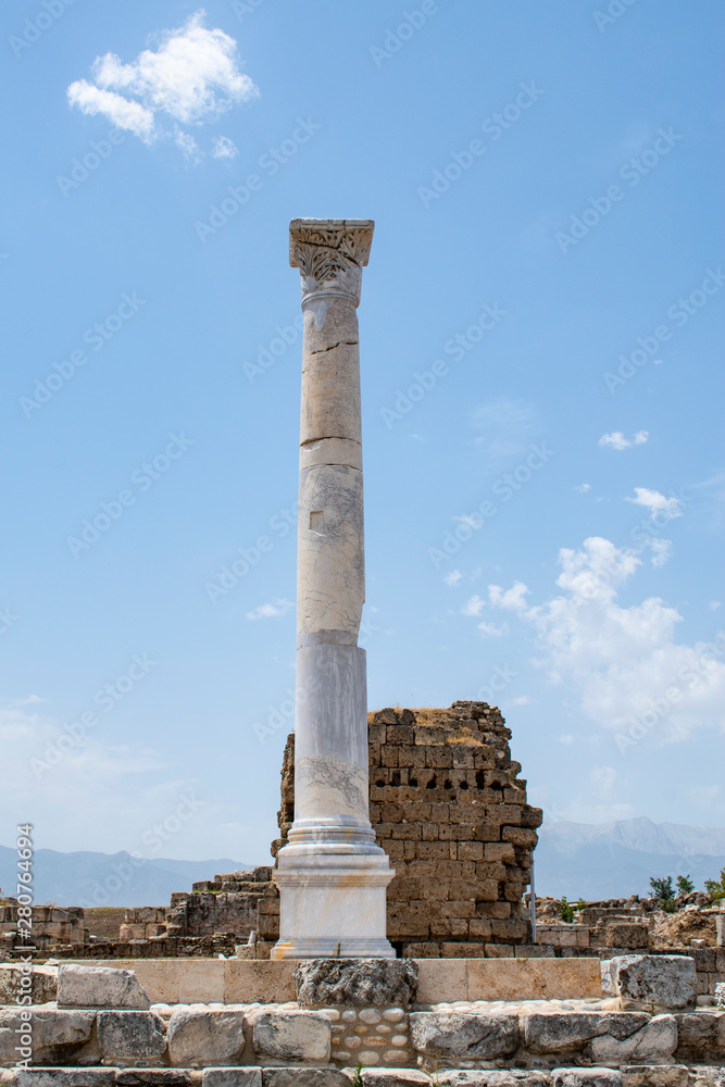 Turkey: ruins of Laodicea on the Lycus, city in the Hellenistic regions of Caria and Lydia then Roman Province of Phrygia Pacatiana, known for the presence of Cicero as governor of Cilicia