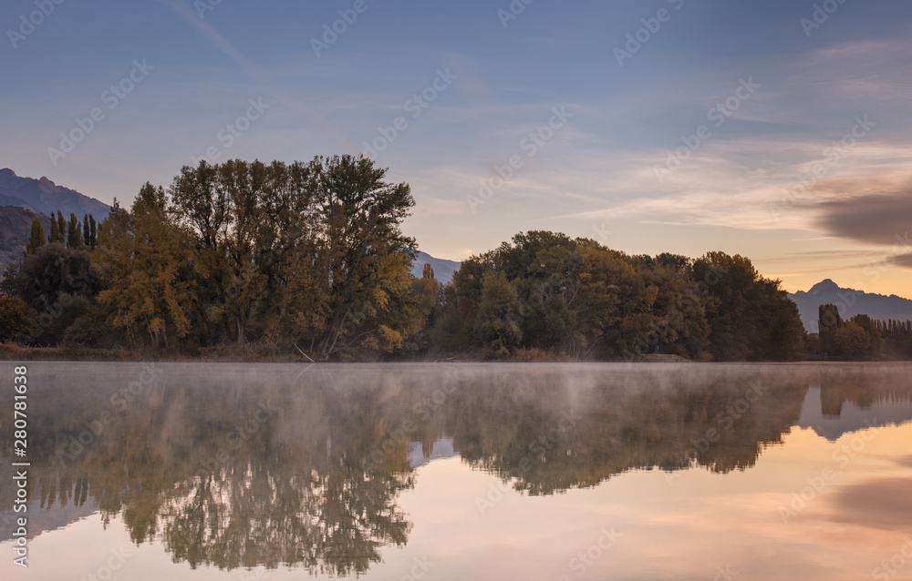 Fototapeta premium Lac des Iles Sion