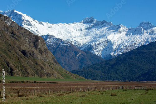 New Zealand national park scenery in the Southern Alps © Stewart