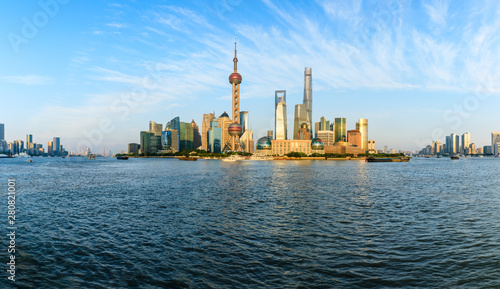 Canvas Print Shanghai,China city skyline on the Huangpu River.