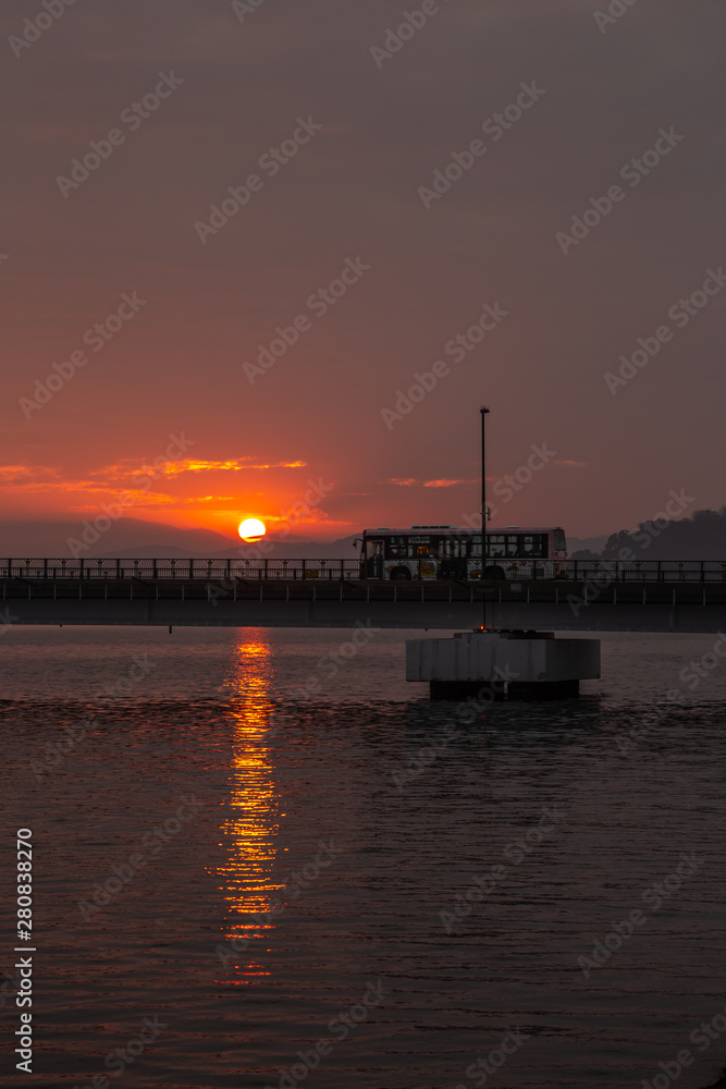大村湾の朝焼け 長崎空港 大村湾の朝焼け 長崎空港