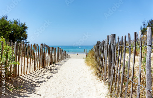 Fototapeta Naklejka Na Ścianę i Meble -  Conche des baleine beach inÎle de Ré