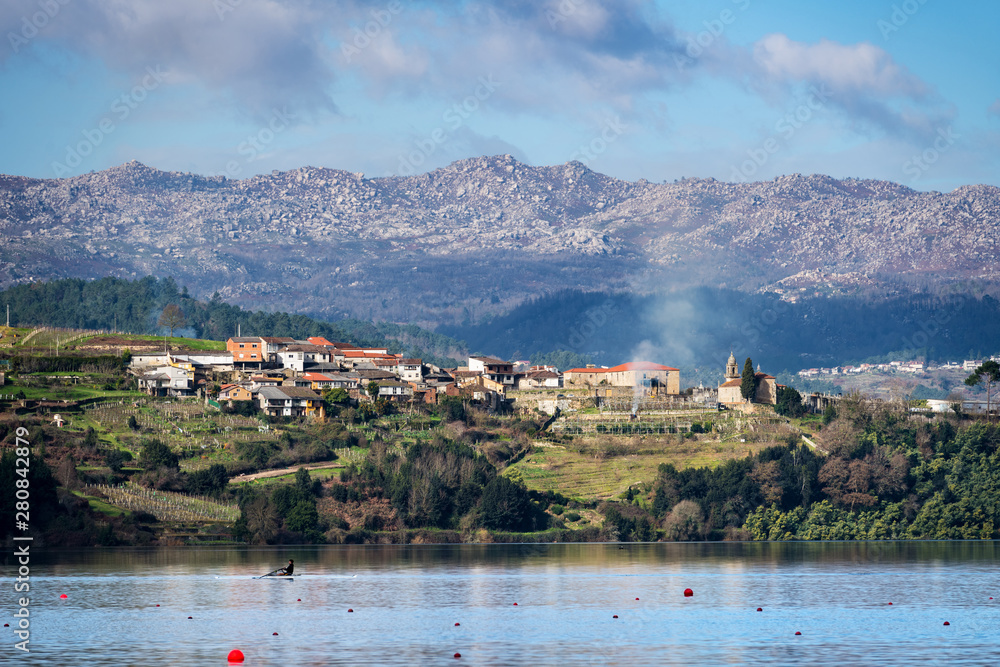 Fototapeta premium Castrelo de Miño reservoir in Galicia, Spain