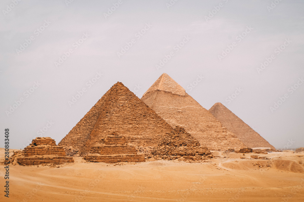 Panoramic view of the six great pyramids of Egypt. Pyramid of Khafre, pyramid of Khufu, and the red pyramid. Panoramic view of the six great pyramids of Egypt. Pyramid of Khafre, pyramid of Khufu, and the red pyramid.