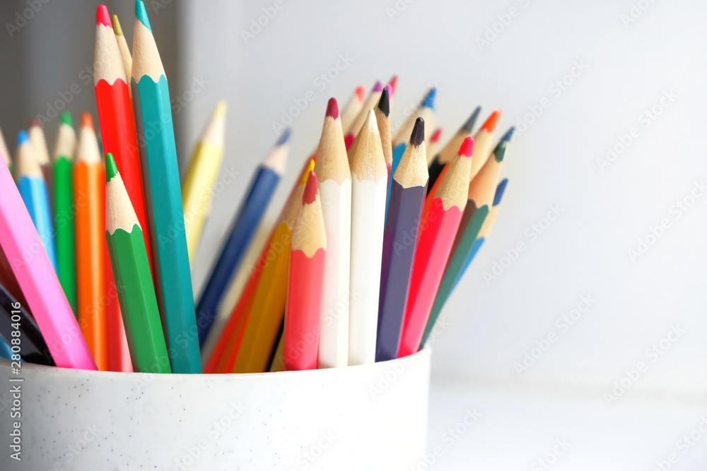 Obraz premium Close-up of a set of colored pencils. Color Therapy Concept.Copy space for text, with selective focus.