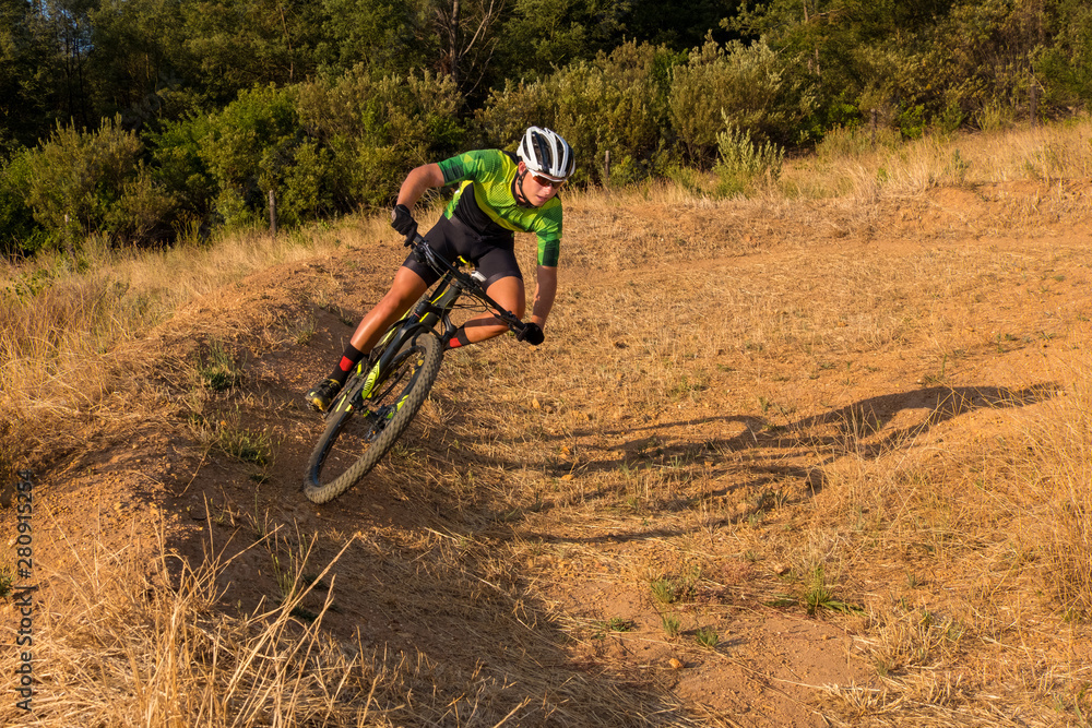 Naklejka premium teenage mountain bike rider