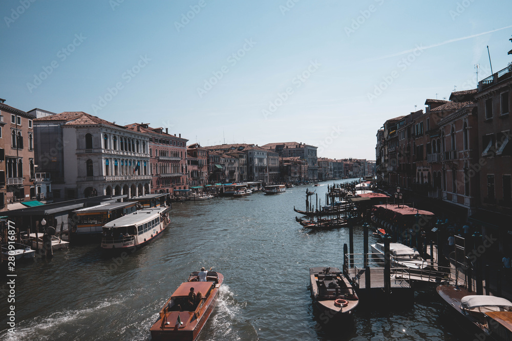 Venedig, Kanal, Tourismus, Boote, Schiffe, Menschen, Stadt, Altstadt, Canal Grande, Berühmt, leben