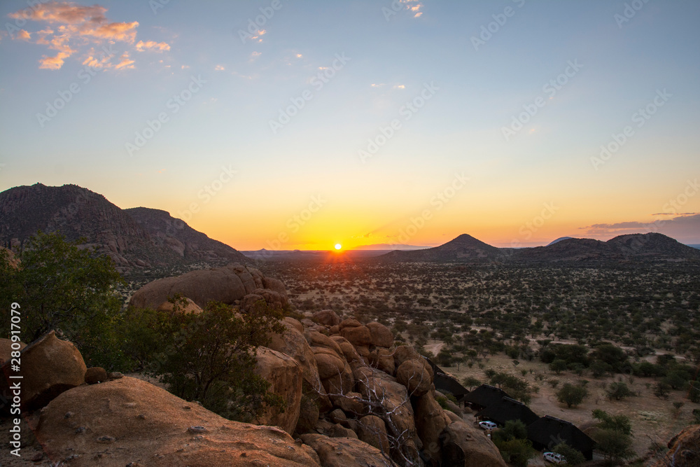Fototapeta premium travel from damaraland to kaokoveld in namibia
