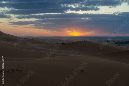 Tramonto nel deserto di Erg Chebbi