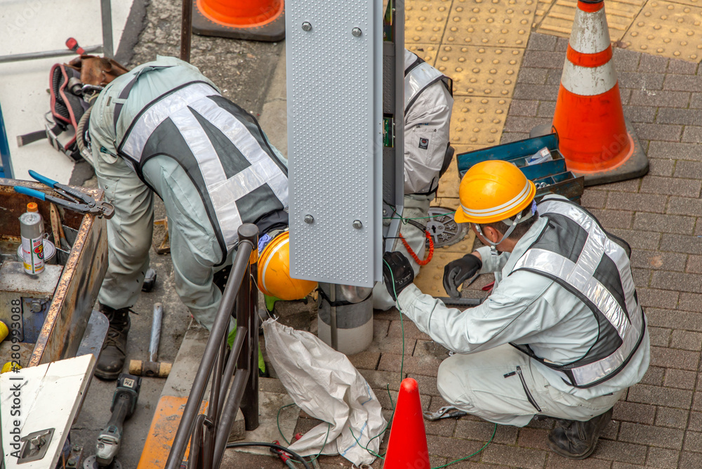 Fototapeta premium 交通信号機工事