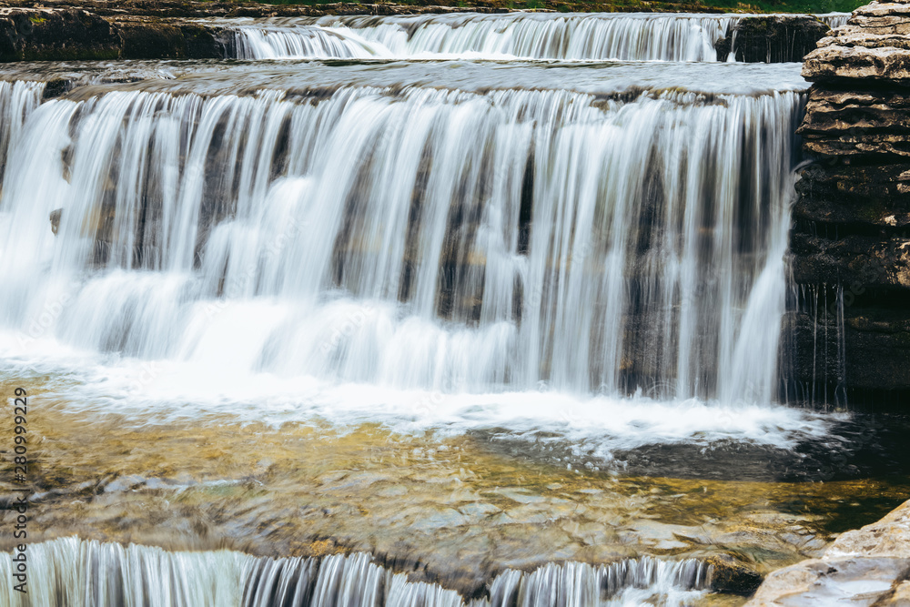 Naklejka premium Rushing Water