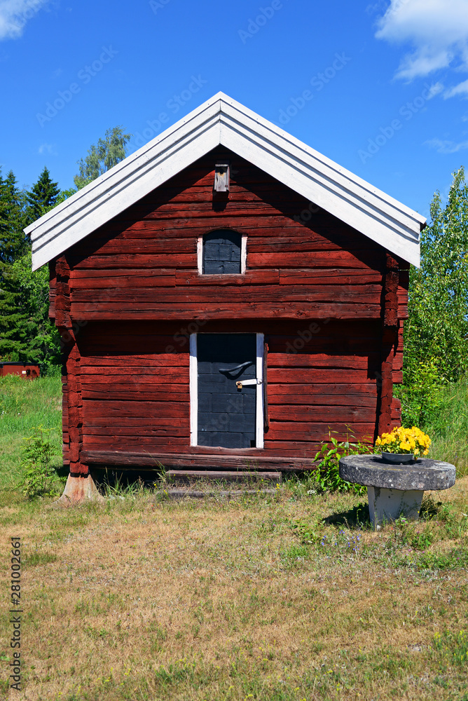 historisches altes Blockhaus in Alnö Schweden