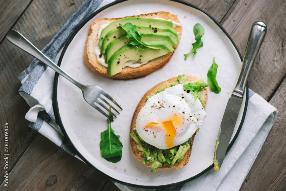 Avocado Sandwich with Poached Egg