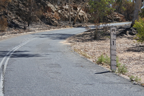Hochwasser im Flußbett an der Ormiston Gorge in Australien