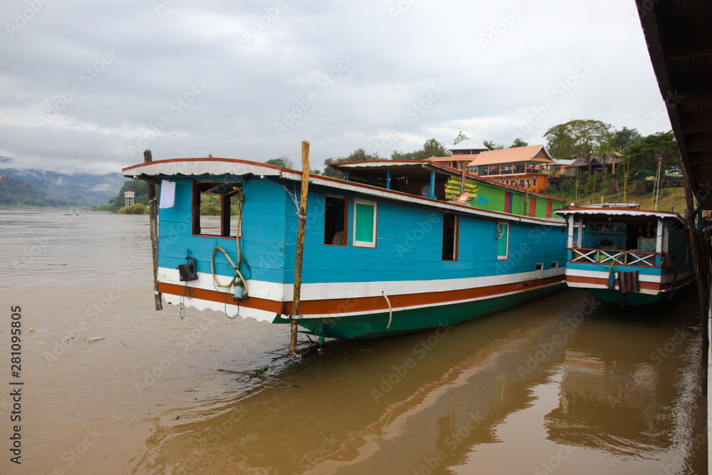 Laos Hausboot Mekong
