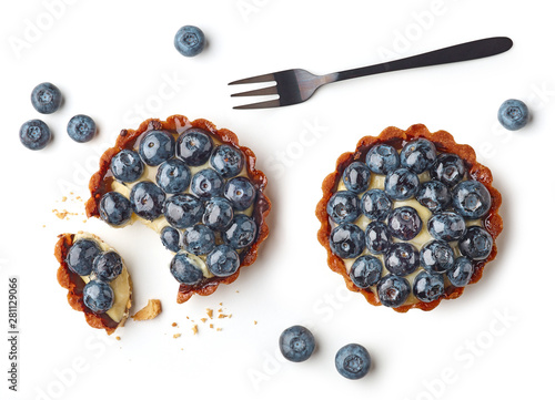 Obraz na plátně blueberry tart on white background