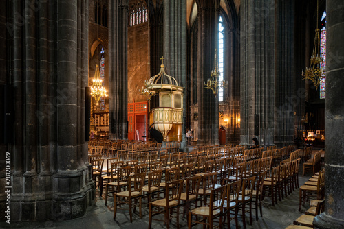 intérieure de la Cathédrale Notre-Dame-de-l'Assomption photo