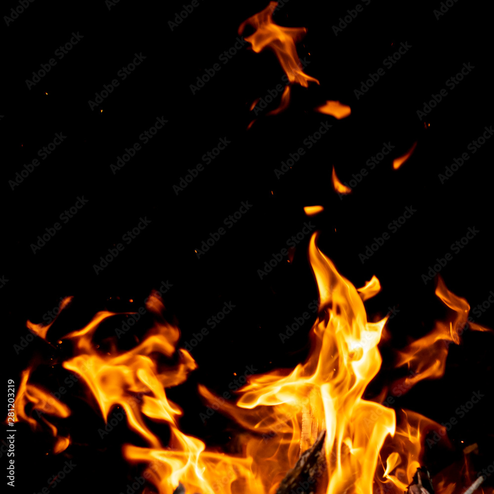 Obraz premium strong fire flames on black isolated background