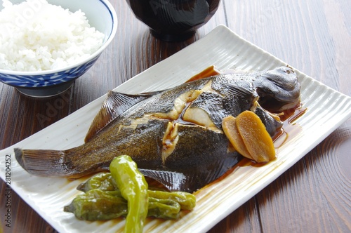 鰈の煮付け　カレイの煮付け　家庭料理　魚料理 photo