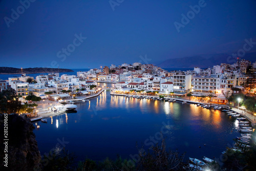 Agios Nikolaos im Abendlicht  Voulismeni-See  Insel Kreta  Griechenland  Europa
