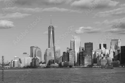 new york city skyline © Henry