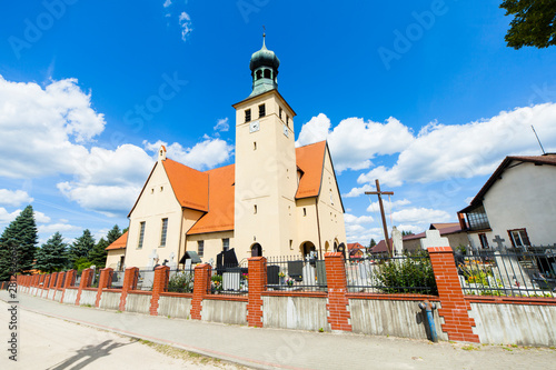 Kościół Swornegacie krzyż katolicki cmentarz photo