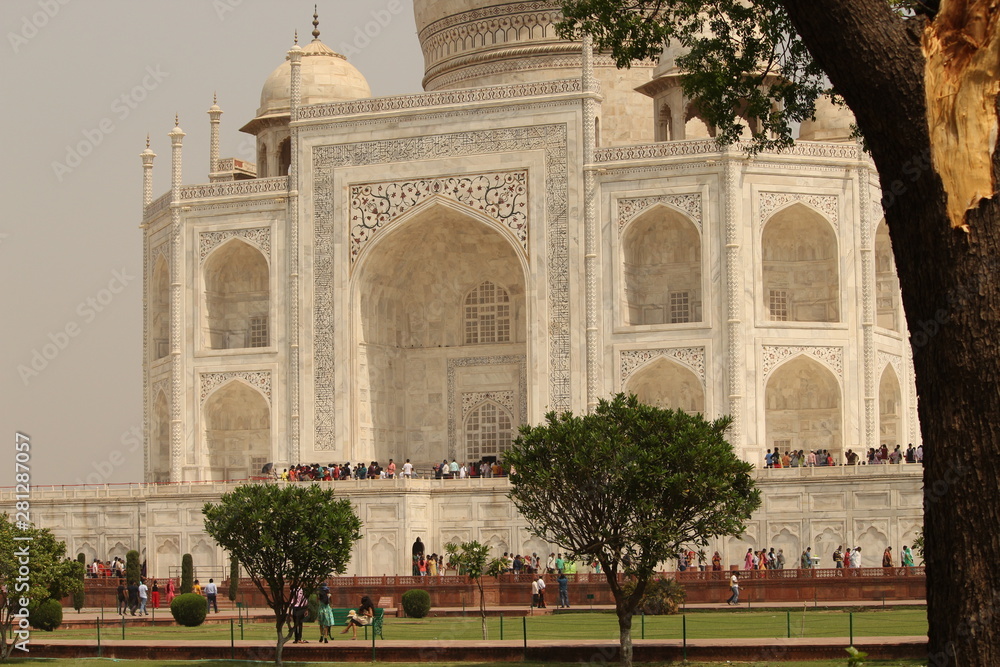 tourist destination in Agra india Taj Mahal 