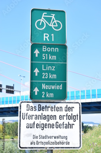 Radwegschild photo