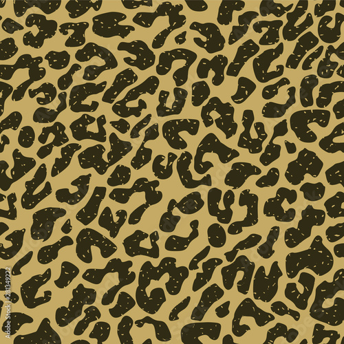 Seamless kraft paper brown and black grunge leopard print tileable animal pattern vector