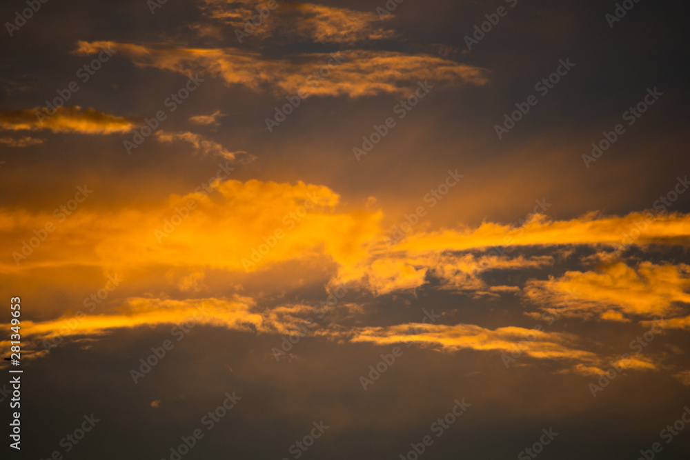 Naklejka premium atomic sunset