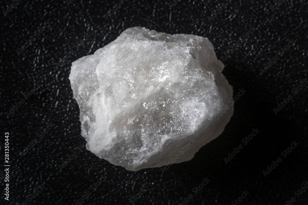 天然岩塩 Large crystals of edible rock salt Minerals 天然岩塩 Large crystals of edible rock salt Minerals