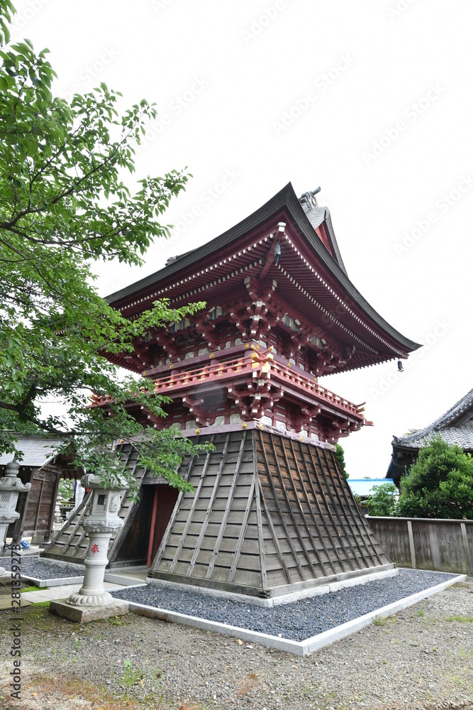 Fototapeta premium 泉子育て観音