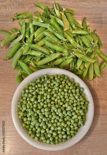 Fresh peeled peas in a bowl