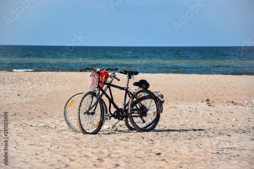 horizon, baltic, relaxation, germany, vehicle, tourism, bicycling, landscape, travel, beach, coast, outdoor, nature, sky, vacation, bike, summer, sea, holiday, bicycle, sport, leisure, vintage, backgr
