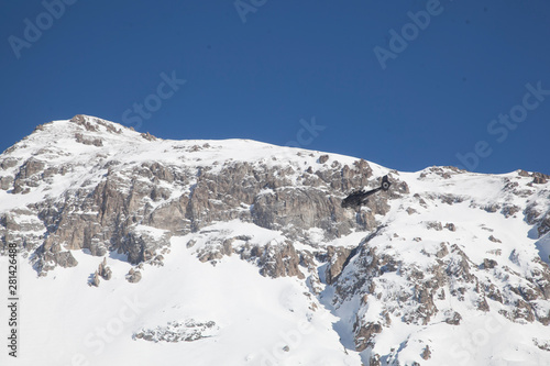Wallpaper Mural Vue aérienne de paysages enneigés dans les alpes Torontodigital.ca