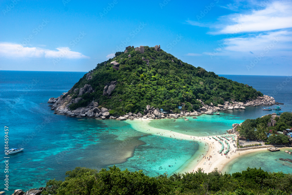 The view from the Nang Yuan island