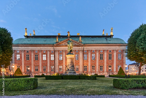 Wallpaper Mural The Knights House in Stockholm Torontodigital.ca