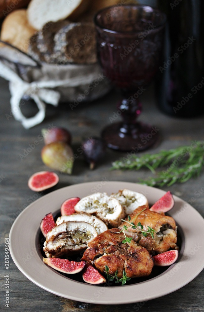 chicken rolls with figs. dish recipe of chicken and figs. Keto diet dish
