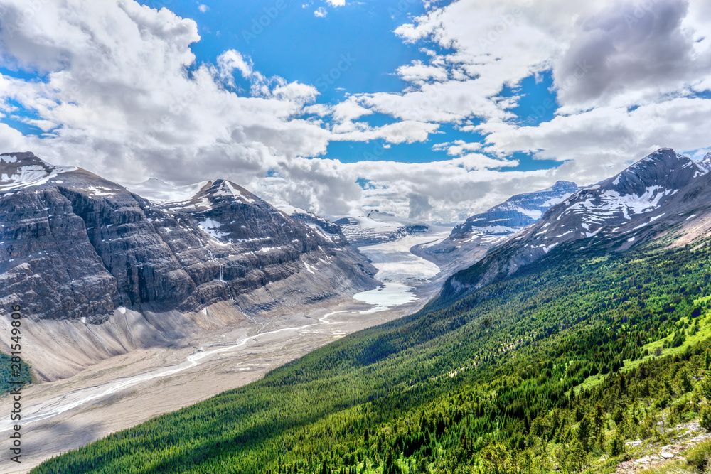 Saskatchewan Glacier at Parker Ridge in Jasper National Park Saskatchewan Glacier at Parker Ridge in Jasper National Park