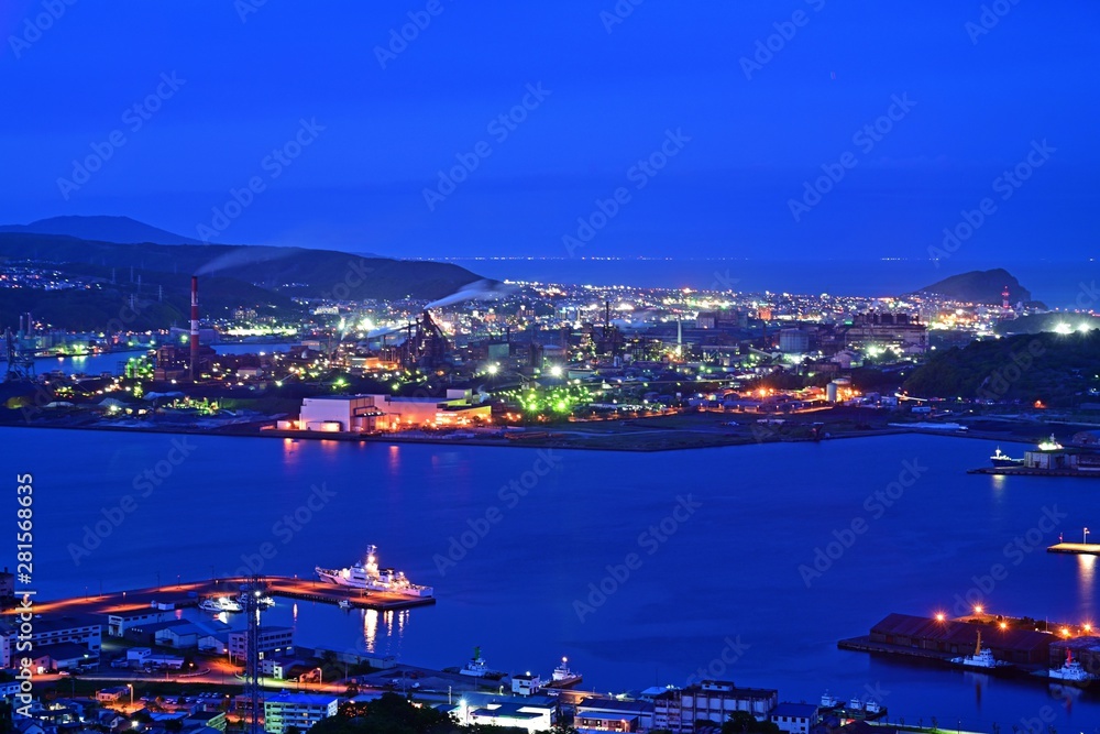 室蘭港越しに見た室蘭市街の夜景＠北海道