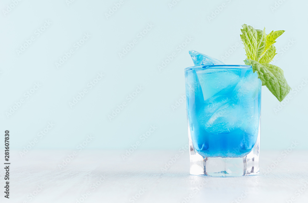 Exquisite blue cocktail for celebration in beach style with blue