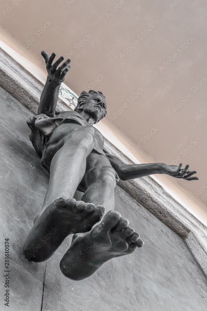 Naklejka premium Bronze statue of Jesus