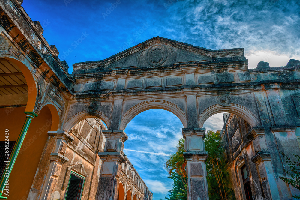 Obraz premium Ancient Hacienda and the Museum of Yaxcopoil.