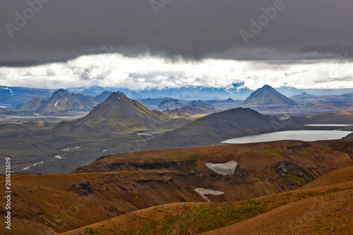 Beautiful contrast of the mountainous landscape in Iceland. © photosaint