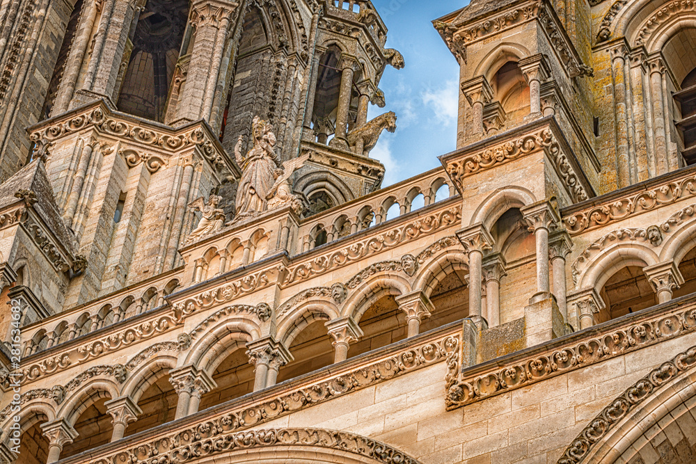 Facade de la cathedrale Notre-Dame