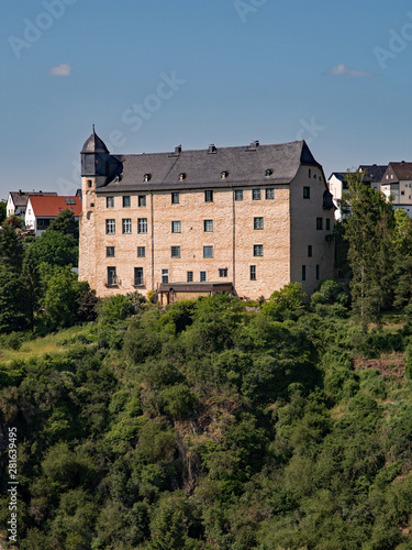 Burg Schadeck in Runkel an der Lahn in Hessen, Deutschland © Lapping Pictures