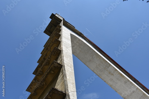 Cortina, Cortina d’Ampezzo, Olympia, Winterspiele, Olympische Winterspiele, 1956, 2026, Schanze, Sprungschanze, Lost Place, Urban Exploring, Startposition, Anlauf, Tisch, Schanzentisch, defekt, Holz,  photo