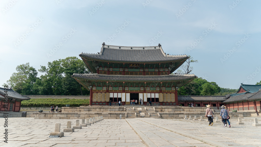 The appearance of a Korean traditional palace with the beauty of Korea The appearance of a Korean traditional palace with the beauty of Korea