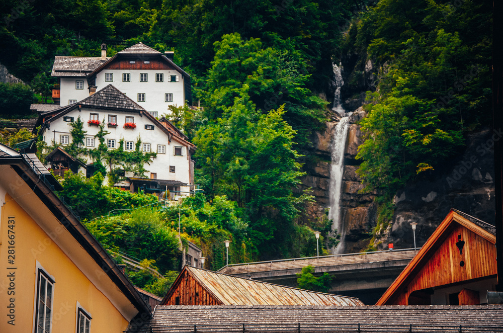 Obraz premium Waterfall in Hallstatt, Austria famous touristic place