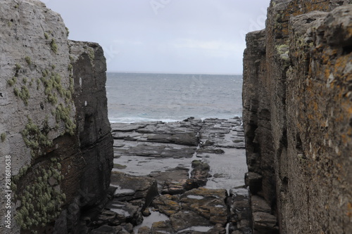 geometric cliff gulley 